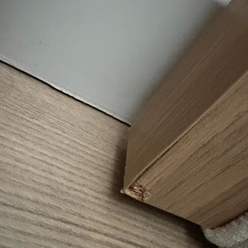 Hasarlı Yatak Başlığı İçin Sorumluluk Belirsizliği Ve Ücretsiz Değişim Talebi