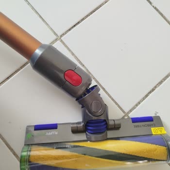 Dyson V15 Lazerli Başlığının Beklenmedik Kırılması Ve Garanti Talebi