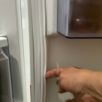 Yeni Buzdolabımın Contası Bozuldu, Servisin 1 Aylık Gecikmesi Beni Mağdur Ediyor