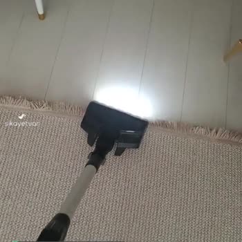 Bosch Unlimited Dikey Şarjlı Süpürge Yüksek Sesle Çalışması