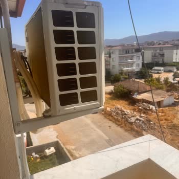 Siemens Klimada Değişim Sonrası Da Sürekli Yağ Kokusu Ve Tam İade Talebi