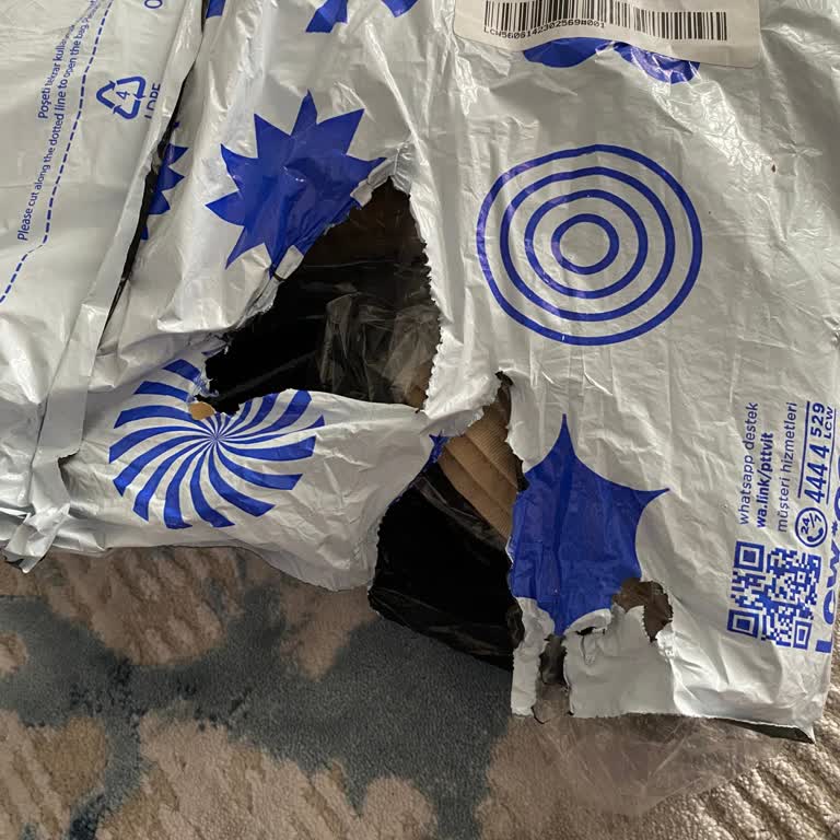LCW Yırtık Paket Ve Eksik Çoraplar, Acil İade ve Açıklama Talebi