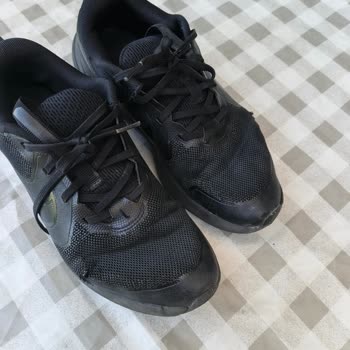 Nike Çocuk Ayakkabılarında Tekrarlanan Patlama Sorunu Ve Değişim İsteği