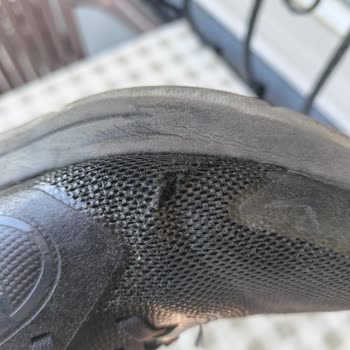 Nike Çocuk Ayakkabılarında Tekrarlanan Patlama Sorunu Ve Değişim İsteği