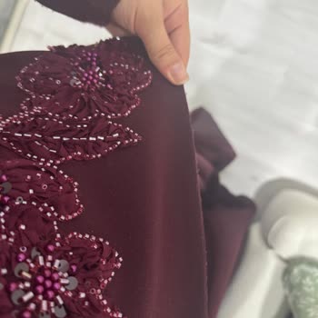 Fiore Of Dress’in Tek Kullanımda Tüylenme Ve Deformasyonlu Elbisesi İçin Tam İade Talebi