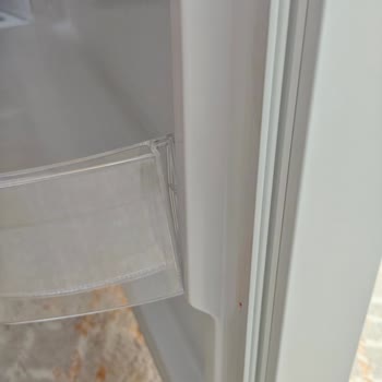 Üretim Hatası Olan Kapak Rafı İçin Ücretsiz Tamir Talebi