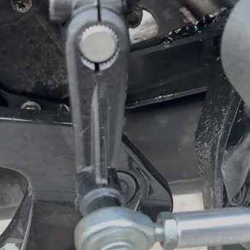 Yeni Alınan Motosiklette 500 Km’de Stop Ve Yağ Kaçakları Yetkili Servislerde Çözüm Yok