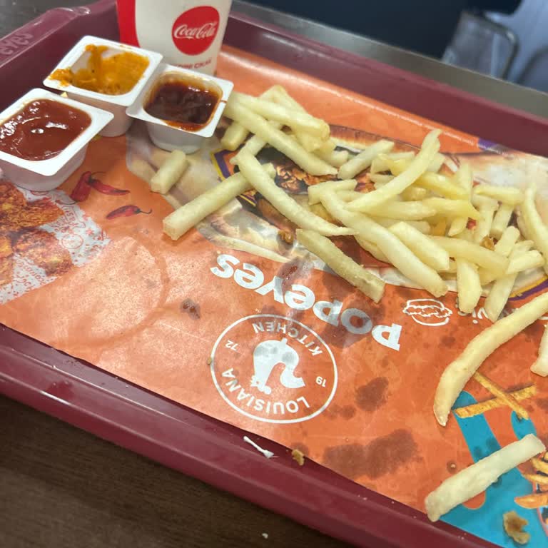 Popeyes Avcılar’da Çalışanın Gülerek Söylediği Sizin Değil Bu