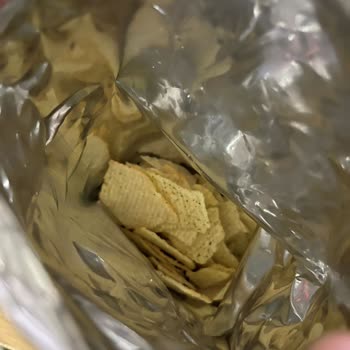 Lays Yoğurtlu Cipste Bozulmuş Tat Ve Mide Rahatsızlığı
