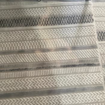 Zümrüt Halı Yıkama’da Çamaşır Suyu İzli, Yanmış Ve Kesilmiş Halılar