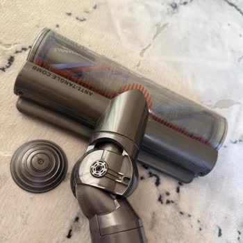 Dyson V15 Süpürge Başlığının Tasarım Hatası Nedeniyle Kırılması Ve Ücretsiz Parça Değişimi Talebi
