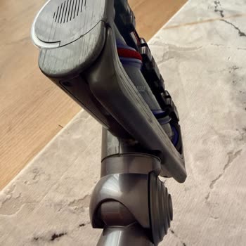 Dyson V15 Süpürge Başlığının Tasarım Hatası Nedeniyle Kırılması Ve Ücretsiz Parça Değişimi Talebi