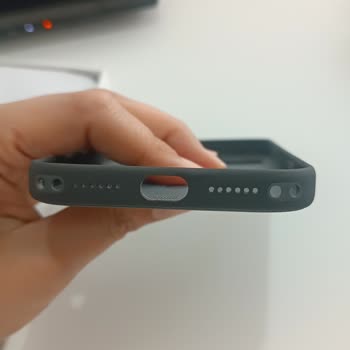 Kabarcıklı Magsafe Kılıf Ve Hatalı Kargo Nedeniyle Uzun Süreli Müşteri Hizmetleri Sorunları