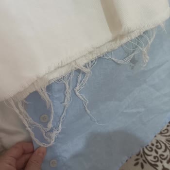 LCW'den Alınan Pantolon Yıkamada Dağıldı, Söz Verilen Değişim Gerçekleşmedi