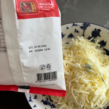 Bahçıvan Rende Mozzarella Peynirinde Küflü Teslimat, Hamile Müşteriyi Endişelendirdi