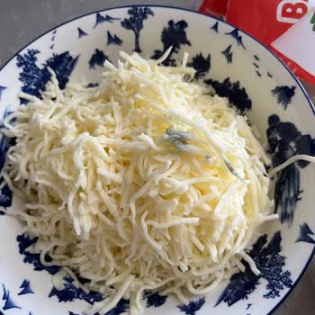 Bahçıvan Rende Mozzarella Peynirinde Küflü Teslimat, Hamile Müşteriyi Endişelendirdi
