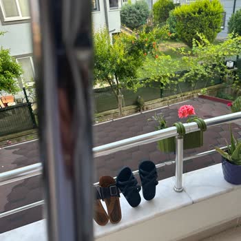 Dyson W12 Süpürgede Kalite Sorunları Ve Yanlış Yönlendirme Nedeniyle Ürün Değişimi Talebi