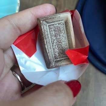Ülker Napoliten Çikolatası Bozuk Çıkıyor, Şikayetime Cevap Gelmedi