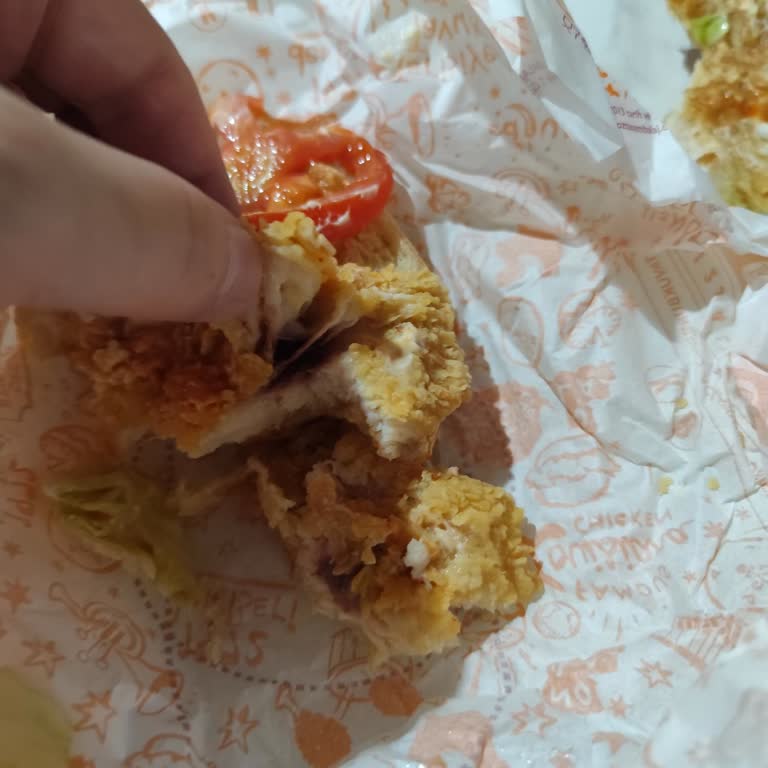 Bozulmuş Popchicken Menüsü Nedeniyle Midemi Bozuldu Ve İnceleme Talep Ediyorum