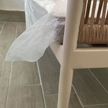 Divona Home'dan Kırık Balkon Takımı Değişimi Uzun Süre Bekliyor