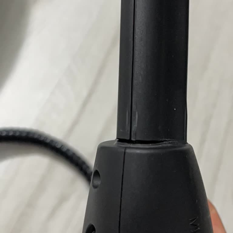 Pirantech Buharlı Temizlik Makinesinde Açılan Başlık Nedeniyle Yanıcı Buhar Ve Güvenlik Sorunu