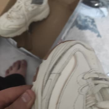 Garanti Reddi Skechers Ayakkabısında Üretim Kusuru İddiası