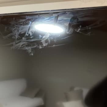 Servis Müdahalesi Sonrası 70 İnç Toshiba TV Çalışmaz Hale Geldi Ve 22 Bin Lira Ücret Talep Edildi