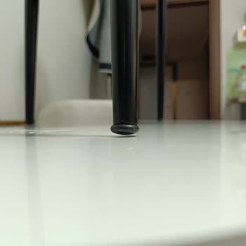 Vaat Edilen Hediye Çeki Kullanılamıyor, Sandalyeler Yamuk
