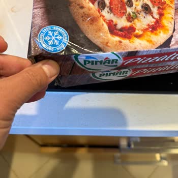 Erimiş Köfte Ve Pizza Teslimatı Değişim Sürecindeki Sürekli Gecikmeler