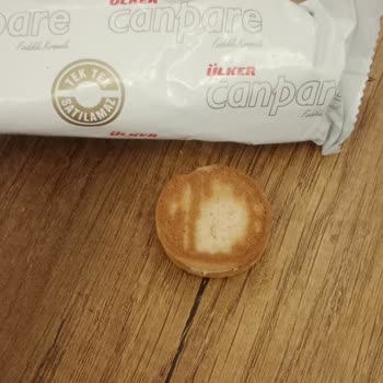 Ülker Canpare Bisküvi Paketinde Ters Yapıştırma Hatası Ve İade Talebi