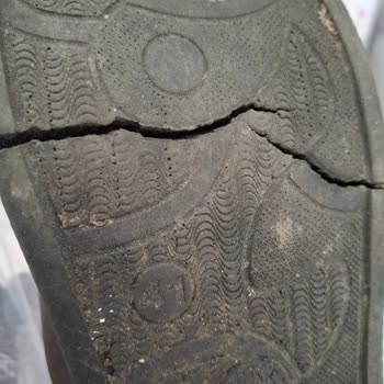 Gezer Terliğin Alt Tabanı Kısa Sürede Ayrıldı