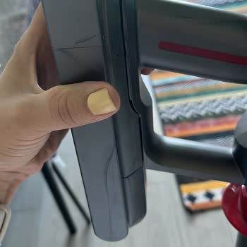Dyson Gen5 Süpürgede Boru Deformasyonu Ve Batarya Arızası Garanti Kapsamına Alınmıyor
