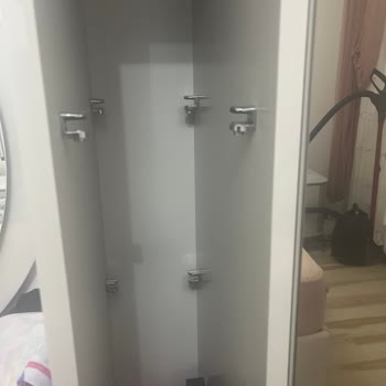 Paslı Zigon Sehpa, Sorunlu Makyaj Masası Ve Eksik Cam Raflar İçin Acil Çözüm Talebi