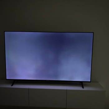 A101'den Aldığım Onvo 65 İnç QLED Televizyonda Renk Kayması Ve Arka Işık Sızması
