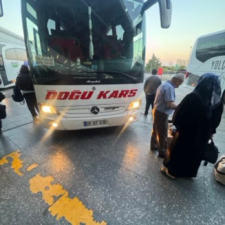 Klimasız Otobüste Aşırı Sıcaklık Ve Uzun Bekleme