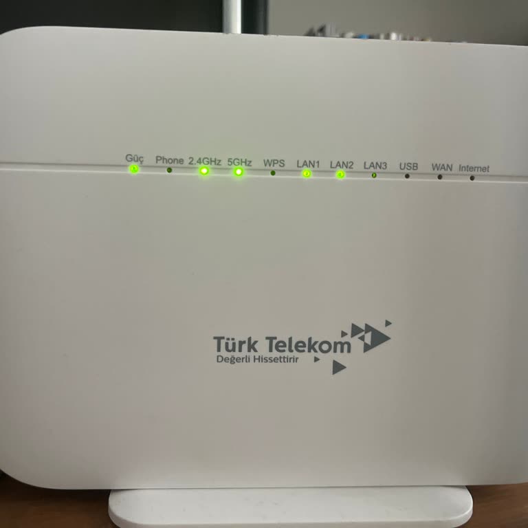 Acil İnternet Kesintisi Ve Yetersiz Müşteri Hizmetleri
