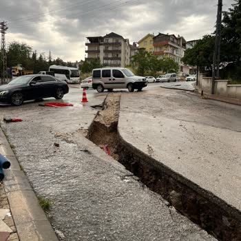 Sokak Çukuru Ve Gider Arızası Nedeniyle Evim Sürekli Su Basıyor