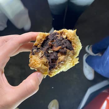 Sıfır Araçta Kıymalı Börek Ve Şarj Aşırı Isınması