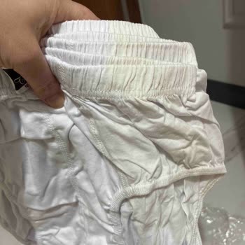 Beyaz Martı Satıcısından Gelen Islak Ve Lekeli Erkek Slip İçin İade Talebi
