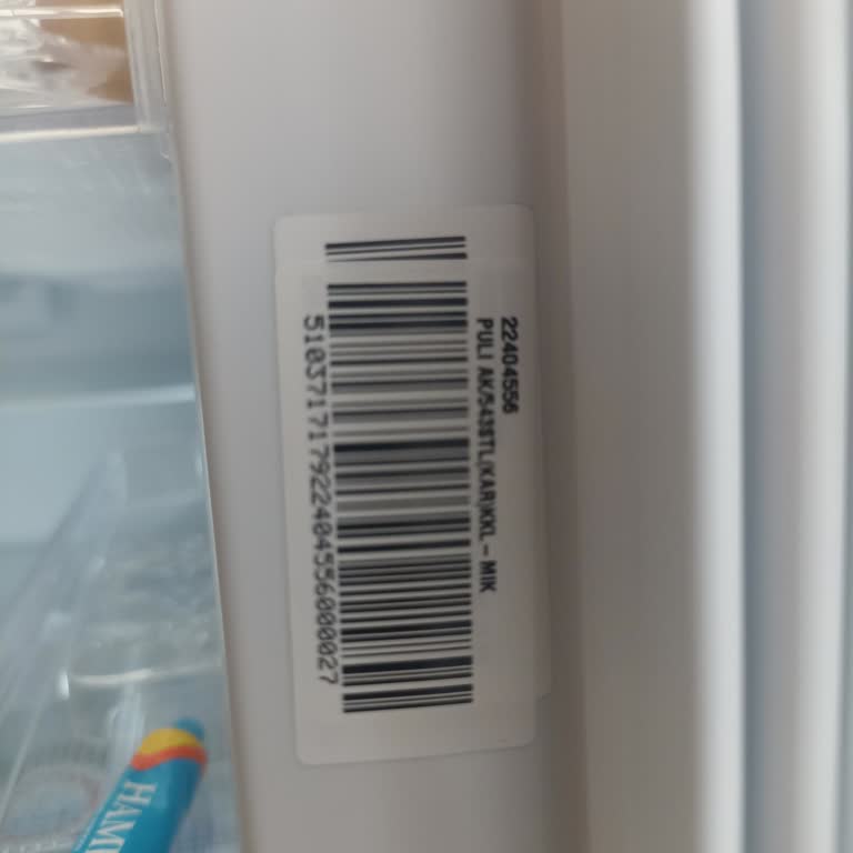 Regal Buzdolabında Eski Barkodlar Görüldü