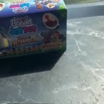 Bonart Futbol Temeli Yumurtanın İçindeki Figürün Kolsuz Çıkması