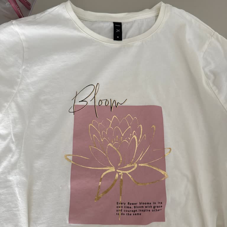 Kötü Kokulu Ve Yıkandıktan Sonra Küçülen T-Shirt İade Ve Değişim Talebi