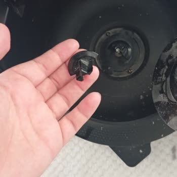 Bosch Süpürge Aparatı Sürekli Kırılıyor Ve Çözüm Sunulmuyor