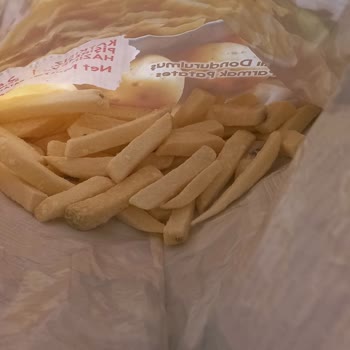 Mutfağım Dondurulmuş Parmak Patatesinde Çürük Patatesler Ve Sert Kızartma
