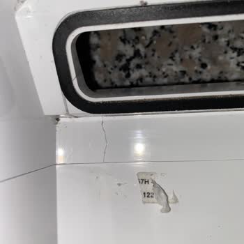 Garanti Kapsamındaki Kırık Kasa Ve Fırça Alt Kapağı İçin Sadece Ücretli Değişim Teklifi