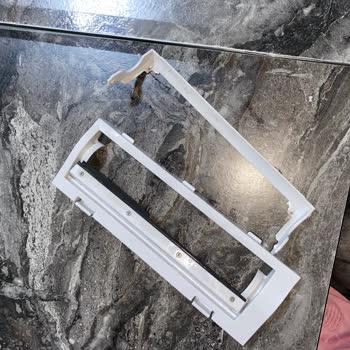 Garanti Kapsamındaki Kırık Kasa Ve Fırça Alt Kapağı İçin Sadece Ücretli Değişim Teklifi