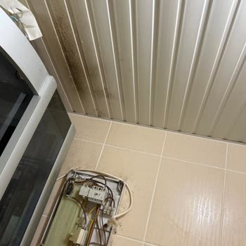 Yetkili Servisin Yanlış Kablo Montajı Su Isıtıcısında Patlamaya Yol Açtı