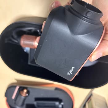 Aşırı Isınma Sorunu Yaşayan Dyson Airwrap İçin Ürün Değişimi Talebi