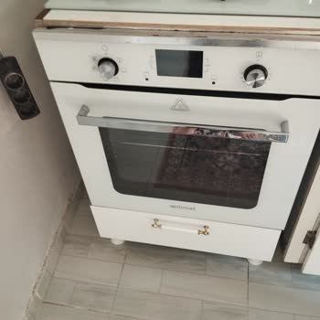 İtimat Fırın Ve Ocakta Kaplama Dökülmesi Ve Alev Alması Nedeniyle Acil Değişim Talebi