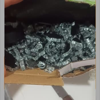 Kırık Gelen Baskül Ve Söz Verilen Yeniden Gönderimin Gerçekleşmemesi